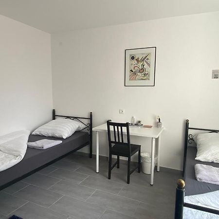Pension Am Kreisel Kassel Bagian luar foto