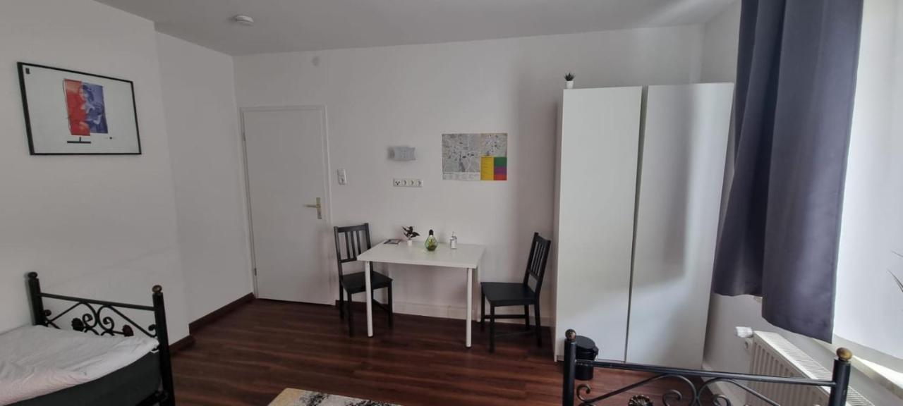 Pension Am Kreisel Kassel Bagian luar foto
